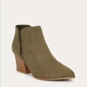 Ankle Booties Faux Suede Perforated Design Stacked Heel Olive Green  8.5